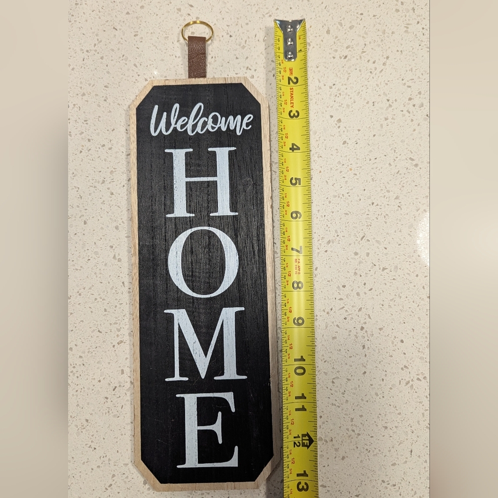 Black and White Welcome Home Wall Sign